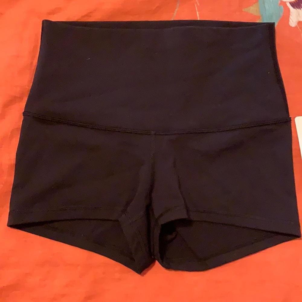 Lululemon Boogie Short Roll Down (NWT)